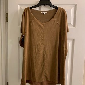 Suede Daniel Rainn XL Short Sleeve Top